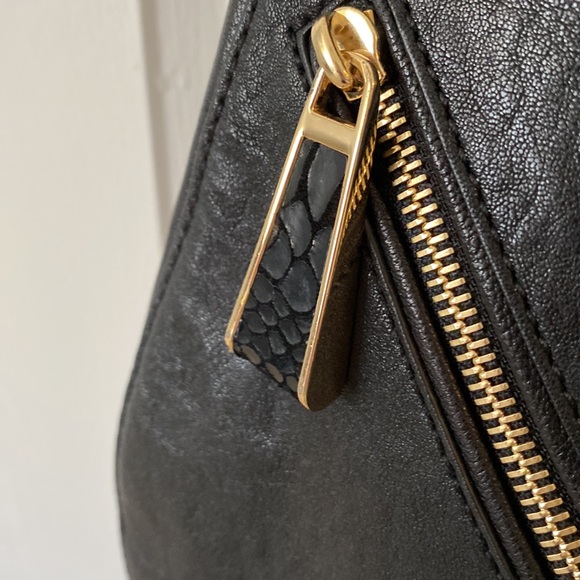 Michael Kors Matilda Tote (Large) - Picture 3 of 13